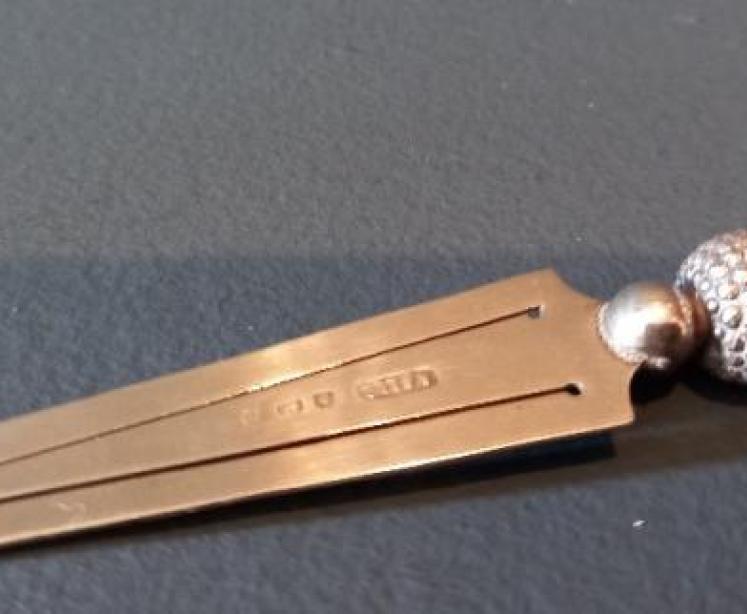 Edwardian Period Silver Thistle Top Bookmark - Image 3