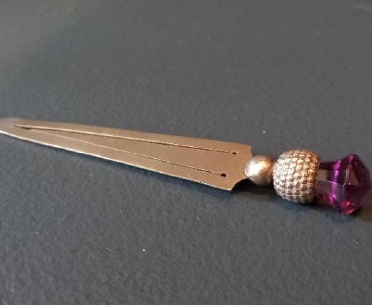Edwardian Period Silver Thistle Top Bookmark - Image 4