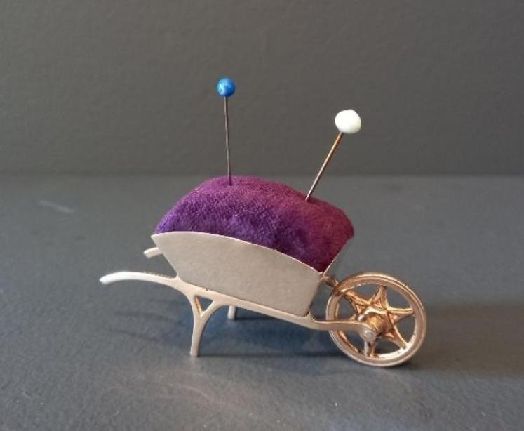 Edwardian Period Silver Wheelbarrow Pin Cushion - Image 5