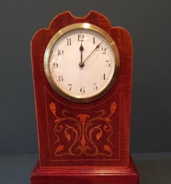 Fine Edwardian Period Scalloped Top Inlaid Mantel Clock