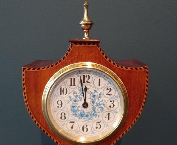 Fine Edwardian Herringbone Inlaid Mantel Clock - Image 2
