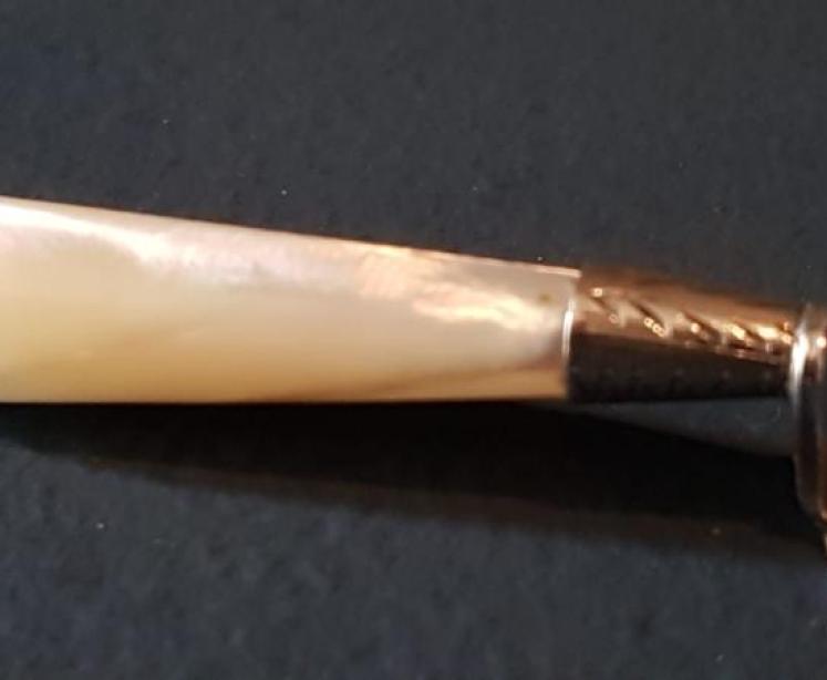 Silver and Mother of Pearl Bookmark - Image 4