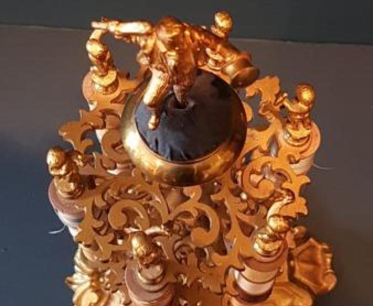 Fine Quality Gilt Bronze Bobbin Stand - Image 2