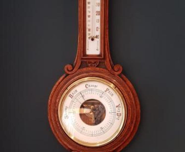 Victorian Oak Banjo Barometer - Image 1