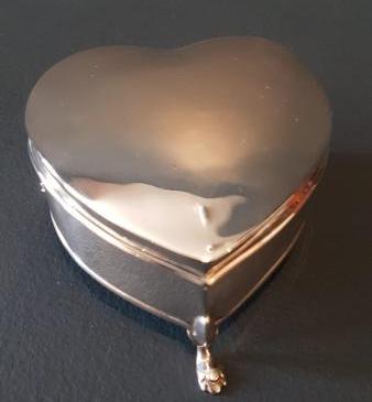 George V Silver Heart Shaped Ring Box