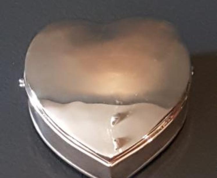 George V Silver Heart Shaped Ring Box - Image 7