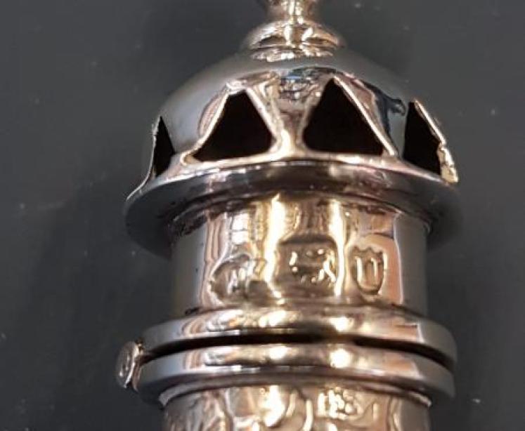 William Comyns Silver Seal Vesta and Night Light Combination - Image 5