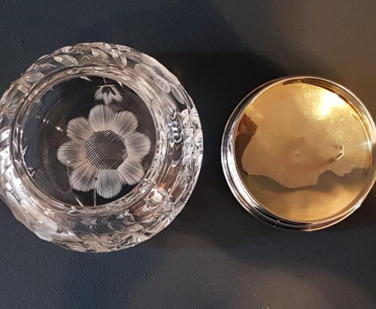 Fine Quality Enamel Top Table Jar - Image 4