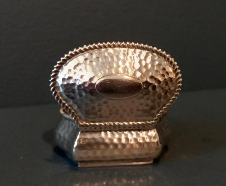 Victorian Silver Planished Table Snuff Box - Image 4