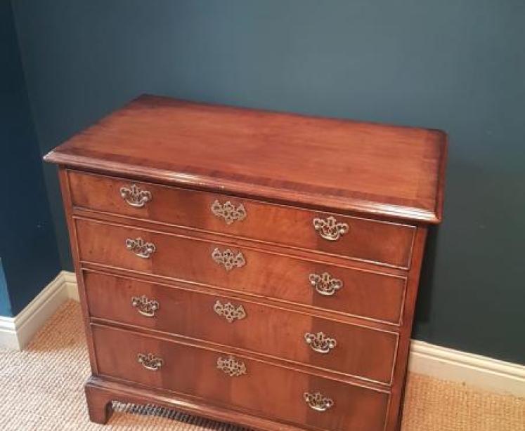 George III Walnut Chest of Drawers - Image 6