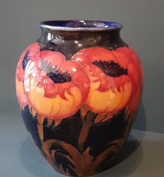 Large Moorcroft Big Poppy Vase