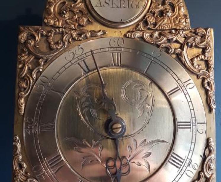 Small Wilson of Askrigg Hook and Spike Clock - Image 2