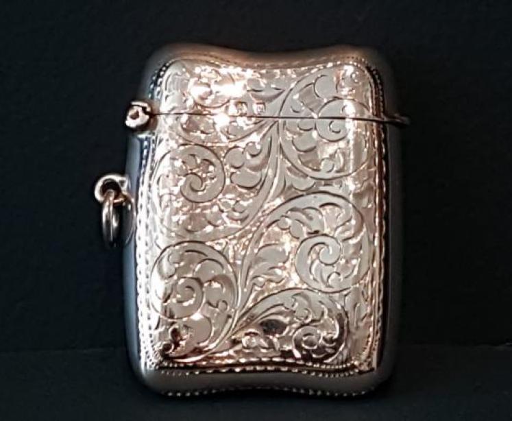 Superior Quality Silver Vesta Case - Image 1