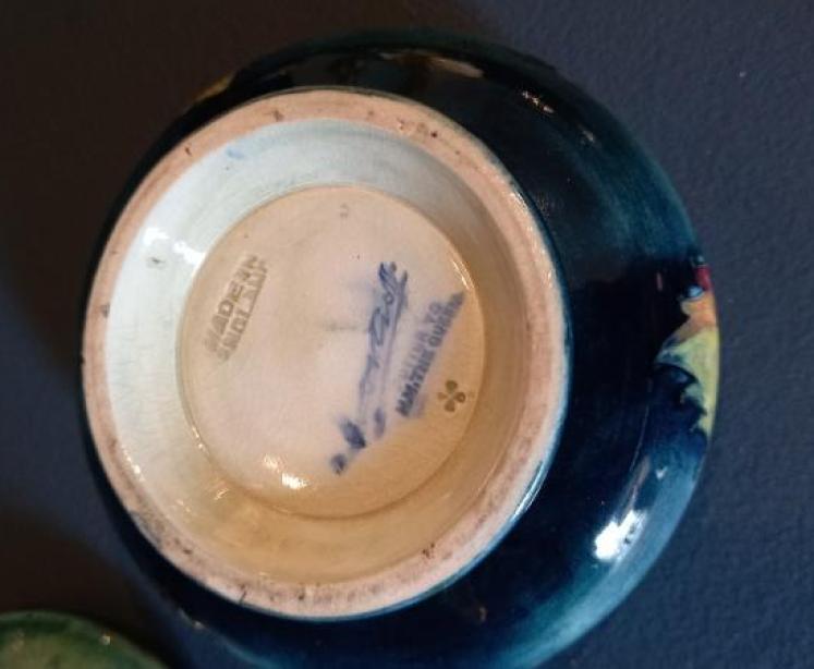 Moorcroft Leaf & Berries Lidded Dish - Image 5