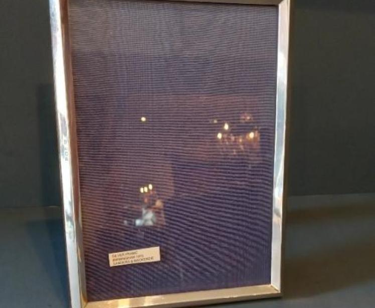 Large George V Silver Angular Photo frame - Image 1