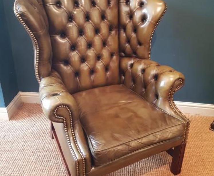 Superb Quality Wing Back Arm Chair - Image 1