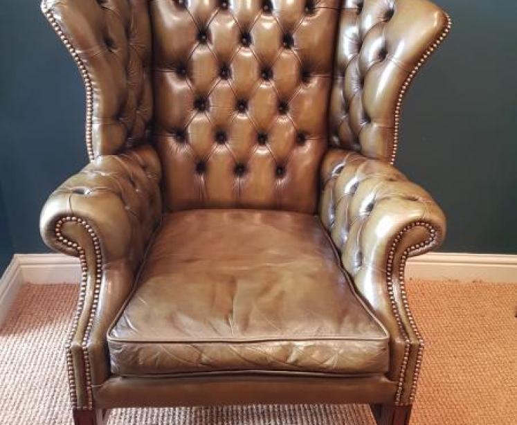 Superb Quality Wing Back Arm Chair - Image 5