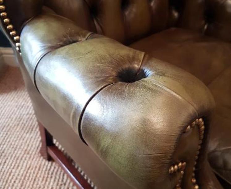 Superb Quality Wing Back Arm Chair - Image 6