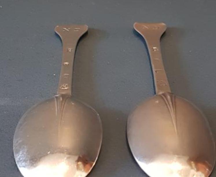 Rare Matching Pair of Charles II Silver Spoons  - Image 4