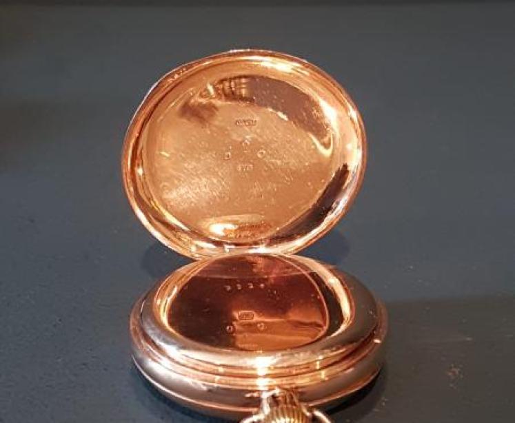 9ct Solid Gold Swiss Pocket Watch - Image 6