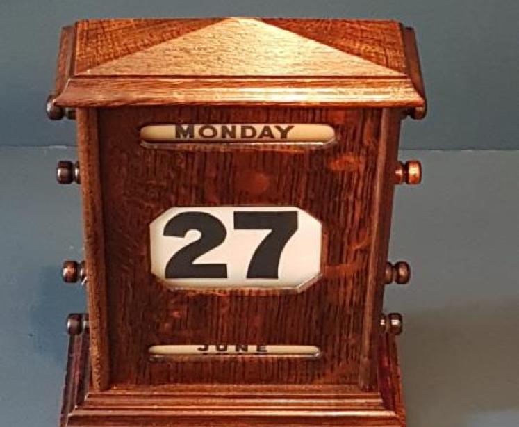 Large Edwardian Oak Perpetual Desk Calendar - Image 5