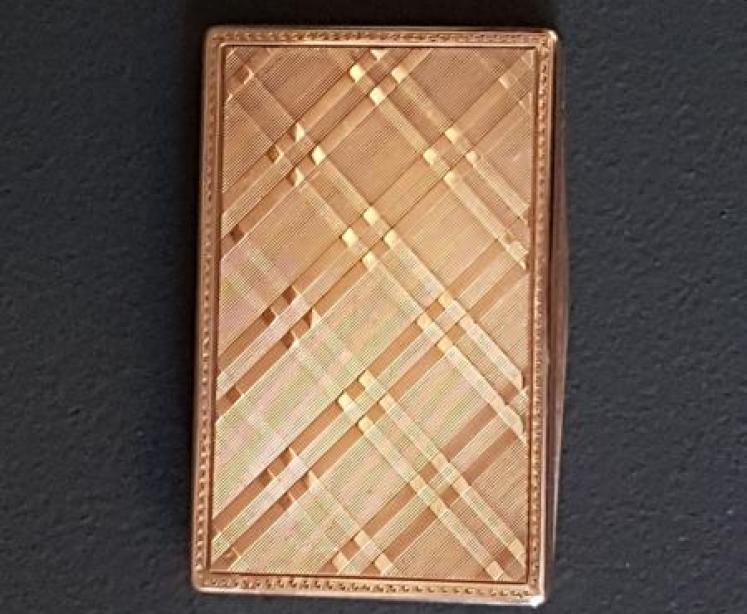 Silver Engine Turned Tartan Design Card Case  - Image 1