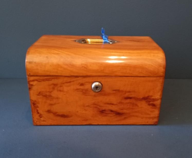 Mid Victorian Olive Wood Jewellery Box - Image 1