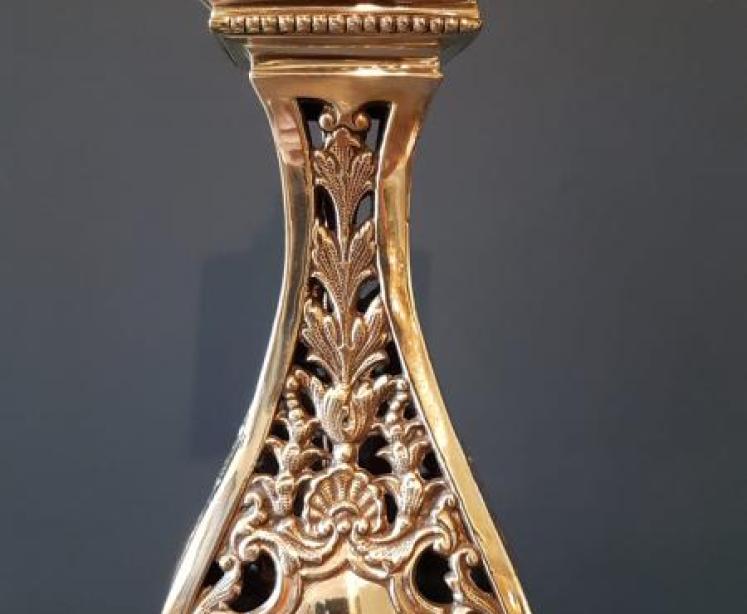 Edwardian Cast Brass Table Lamp - Image 3