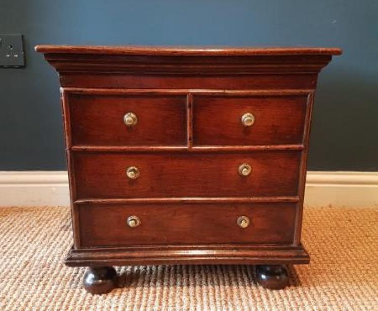 George II Oak Close Stool - Image 1