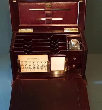 Fine Quality Inlaid Rosewood Stationary Box