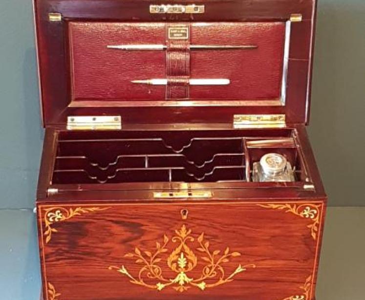 Fine Quality Inlaid Rosewood Stationary Box - Image 5