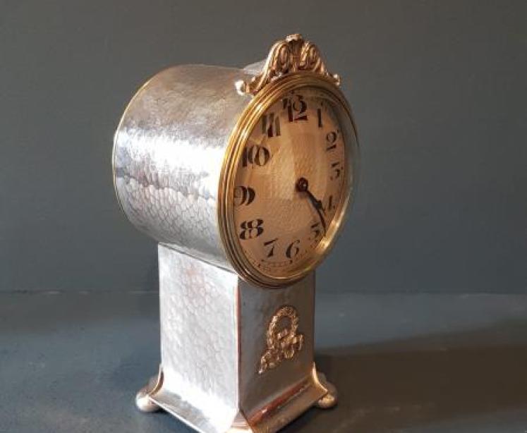Planished Silver Plated Mantel Clock - Image 2