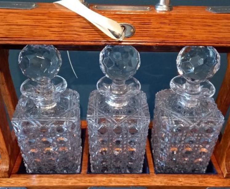 Fine Victorian Silver Mount Three Bottle Tantalus - Image 2