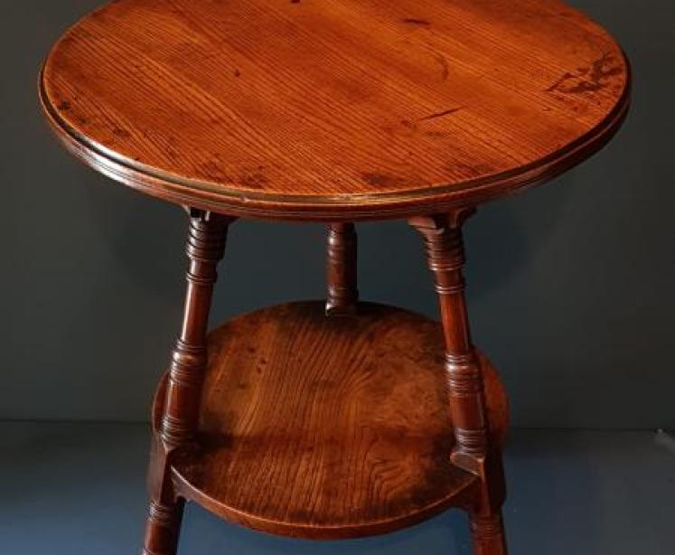 Early Victorian Elm Cricket Table - Image 1