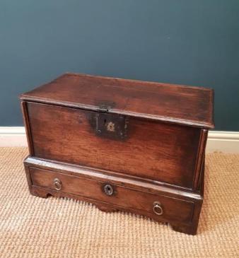 Georgian Oak Coffer Bach