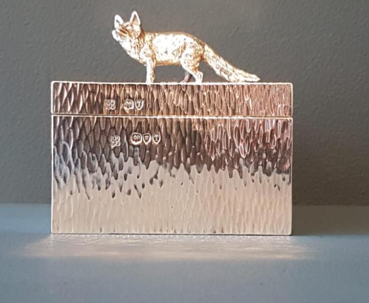 Victorian Silver Fox Planished Silver Table Box - Image 2