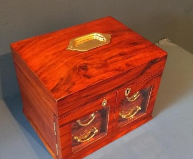 Superb Victorian Figured Walnut Jewellery Box - Image 4