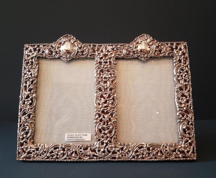 Fine Quality Victorian Silver Double Photo Frame - Image 7