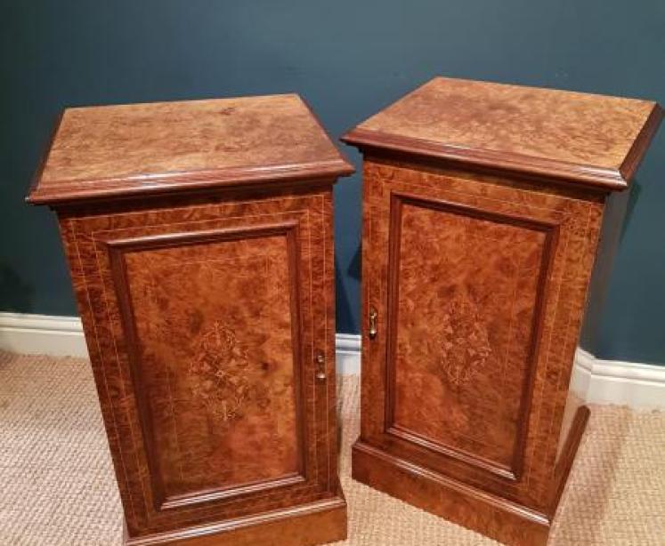 Matching Pair of Victorian Burr Walnut Bedside Cabinets - Image 7