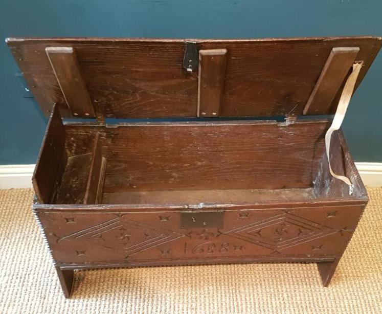 Period Oak Six Plank Coffer Dated 1658 - Image 3