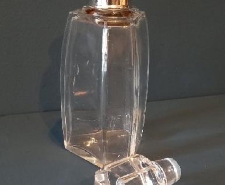 George V Silver Mounted Three Sided Decanter - Image 2