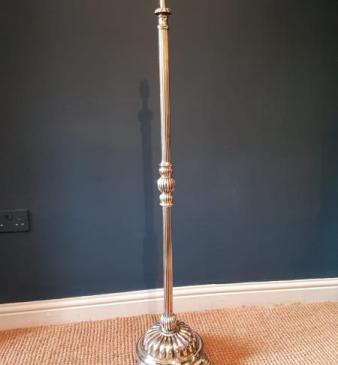 Edwardian Cast Brass Rise and Fall Lamp Standard