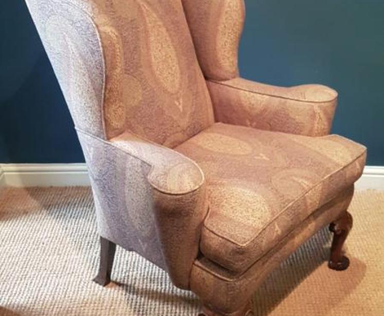 Superb Quality Edwardian Wing Back Arm Chair - Image 4