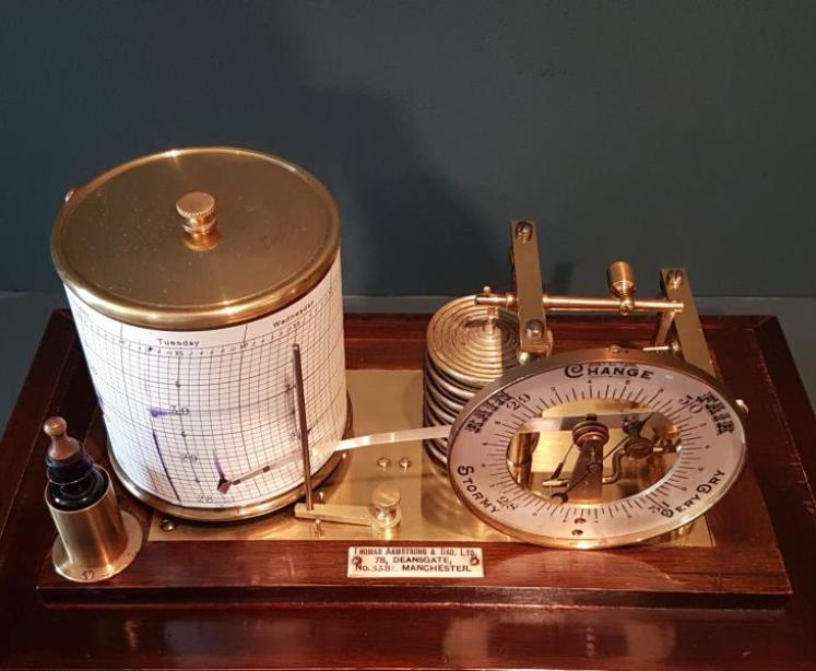 Edwardian Mahogany Barograph - Image 2