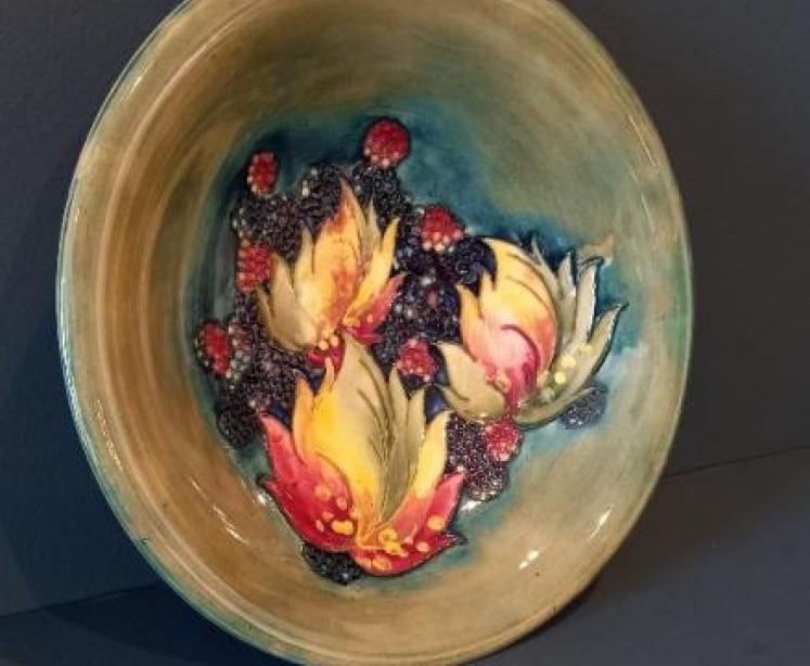 Early Moorcroft Leaf & Blackberries Shallow Bowl - Image 7