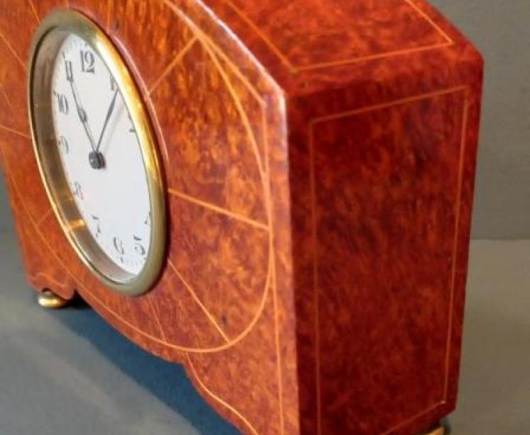 Edwardian Period Burr Walnut Sunburst Inlay Mantel Clock - Image 4