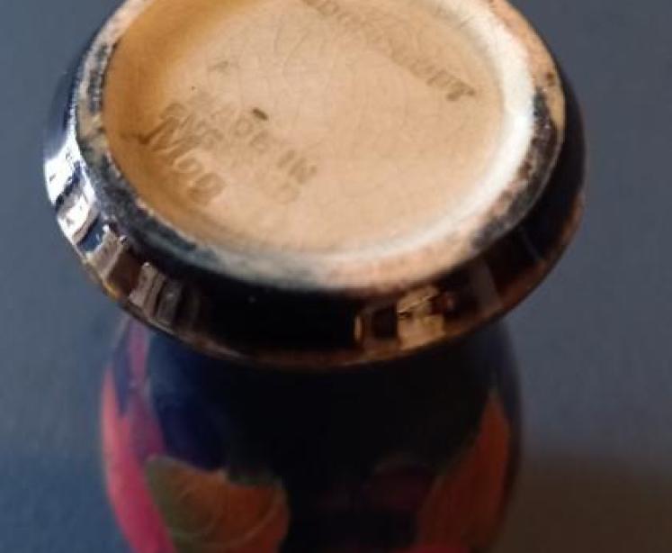 Early Moorcroft Pomegranate Miniature Vase - Image 5