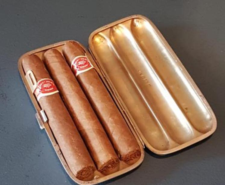 George V Cast Silver Triple Cigar Case - Image 3