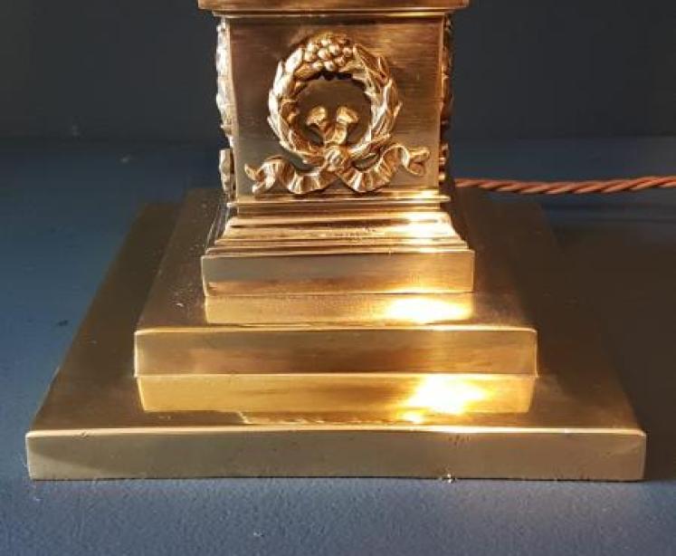 Impressive Edwardian Brass Corinthian Column Lamp - Image 6