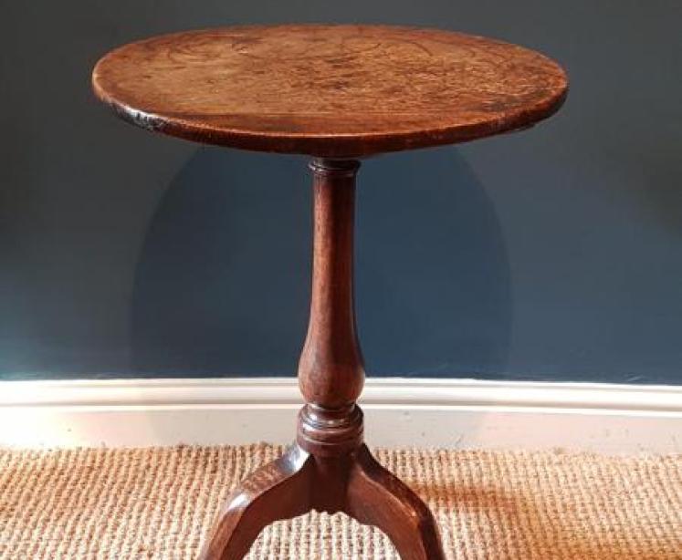 George II Oak Snap Top Occasional Table  - Image 1